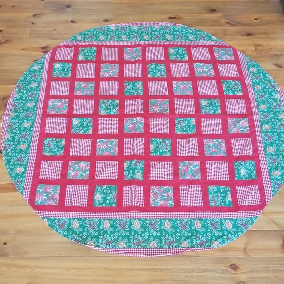 Vtg Round Tablecloth - 63" - Picture 2 of 8